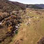Planinska Kuca S&i Nyaraló *